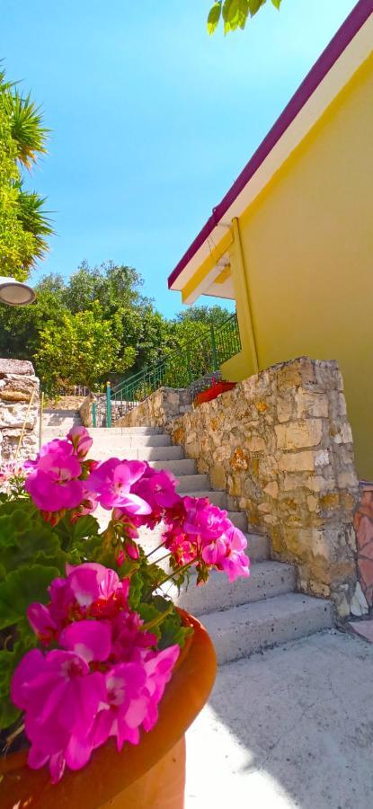 Villa Perkemes Apartments Parga Eksteriør bilde