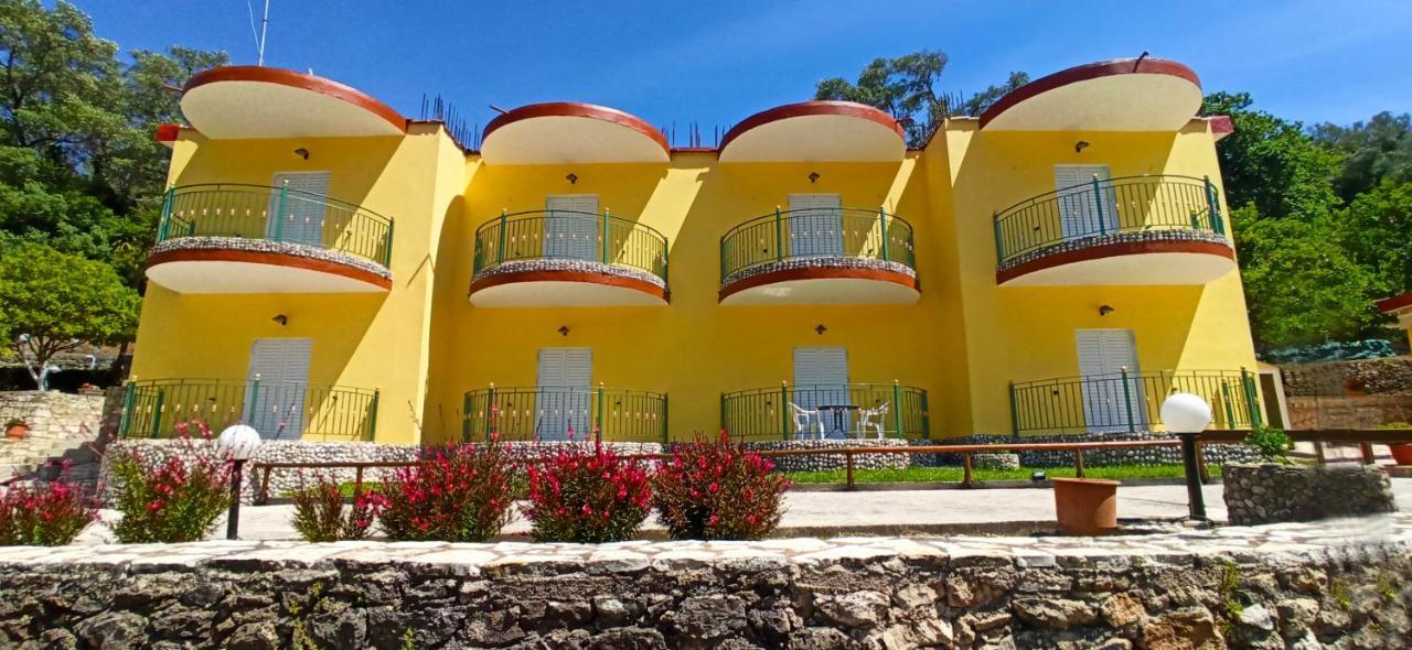 Villa Perkemes Apartments Parga Eksteriør bilde